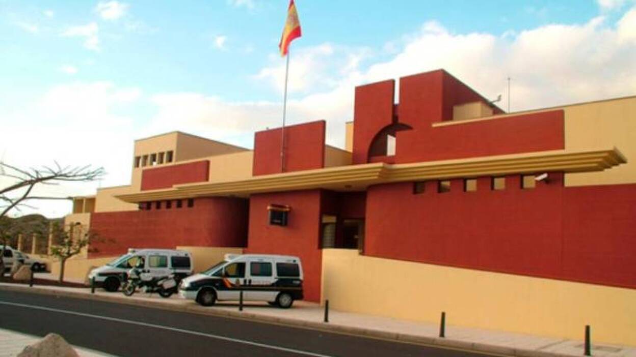 Detienen a cuatro policías por tráfico de drogas