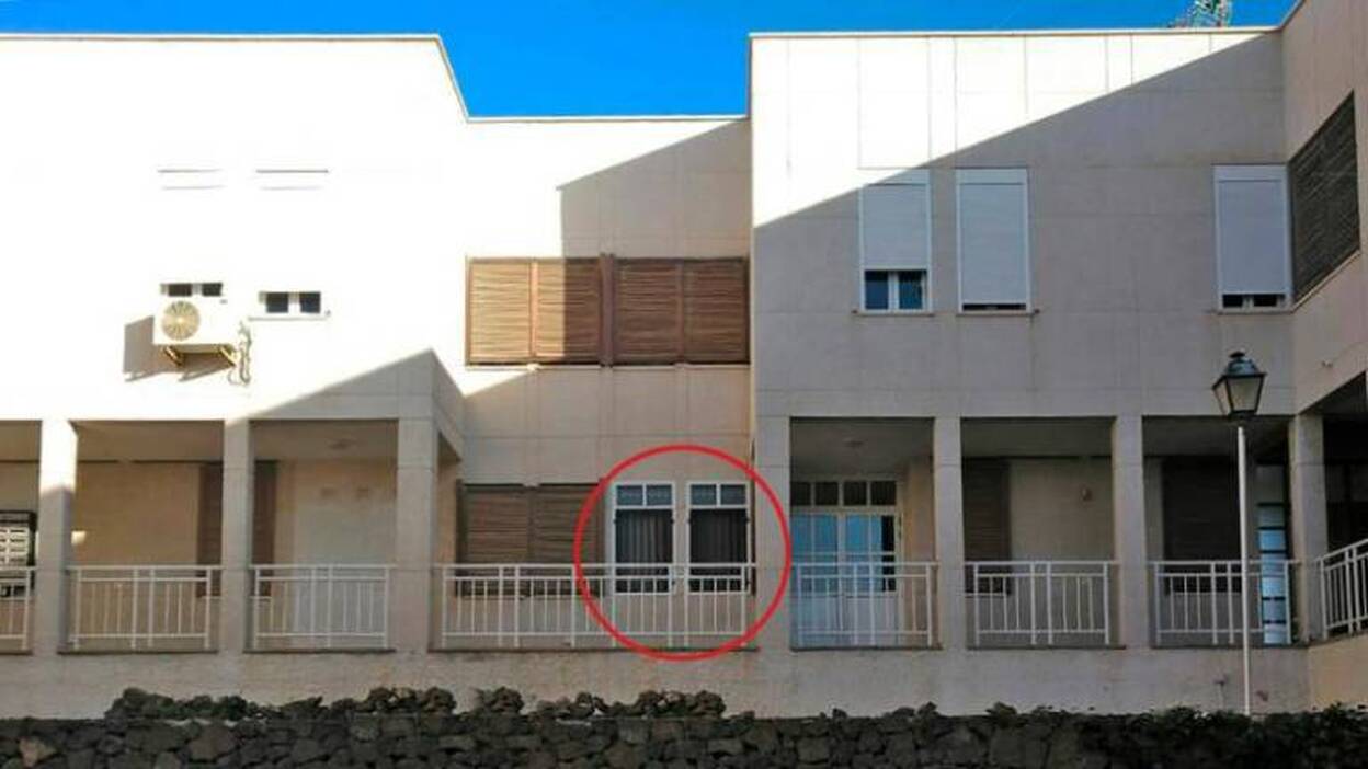 Familiares de guardias civiles se quejan del olor de la marihuana custodiada en la casa cuartel