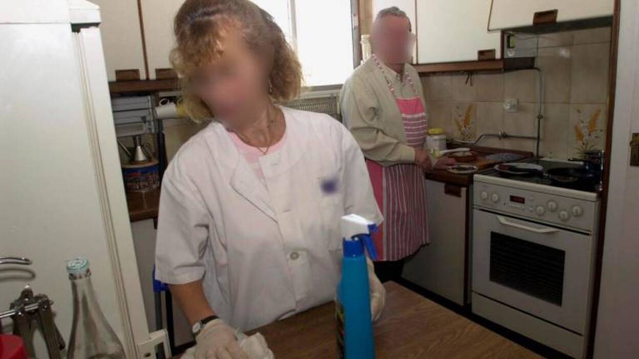 Una prórroga in extremis salva la ayuda a domicilio