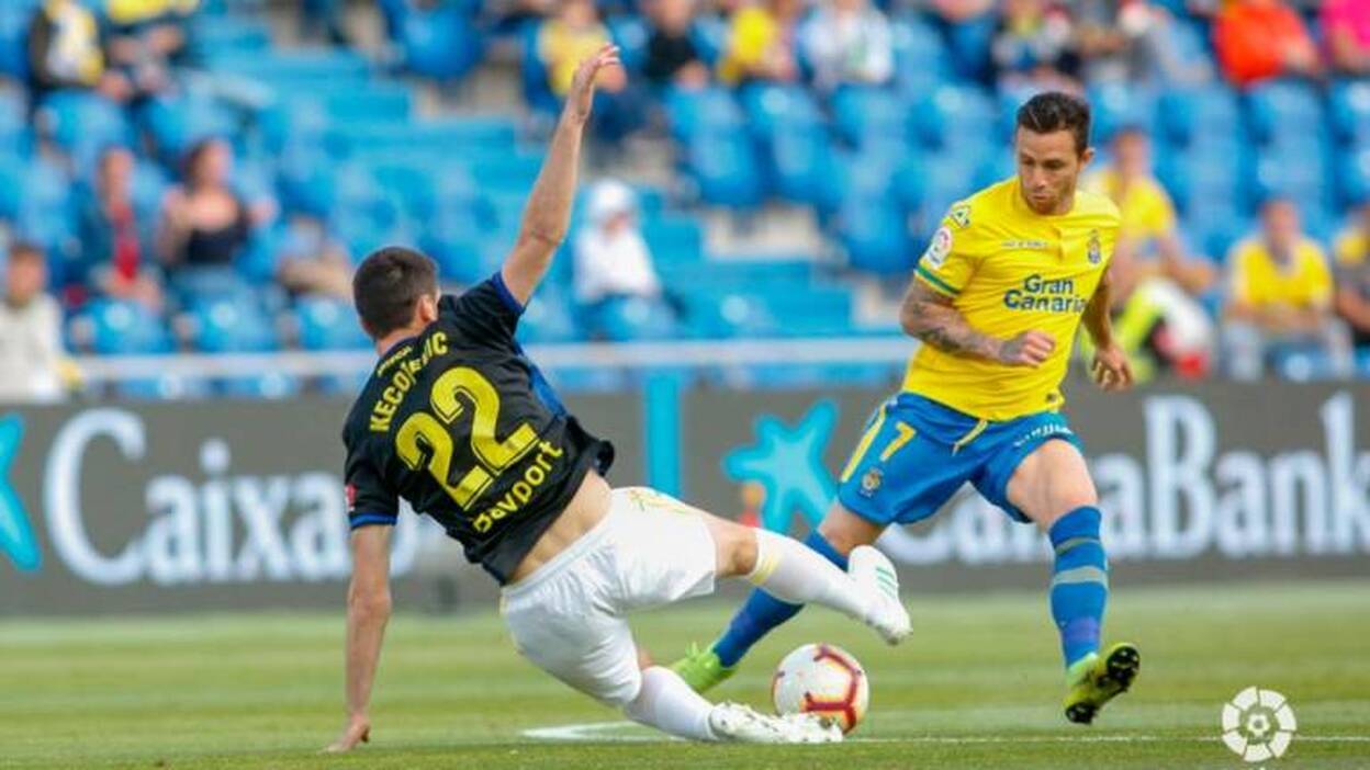 Rubén Castro estará tres meses de baja