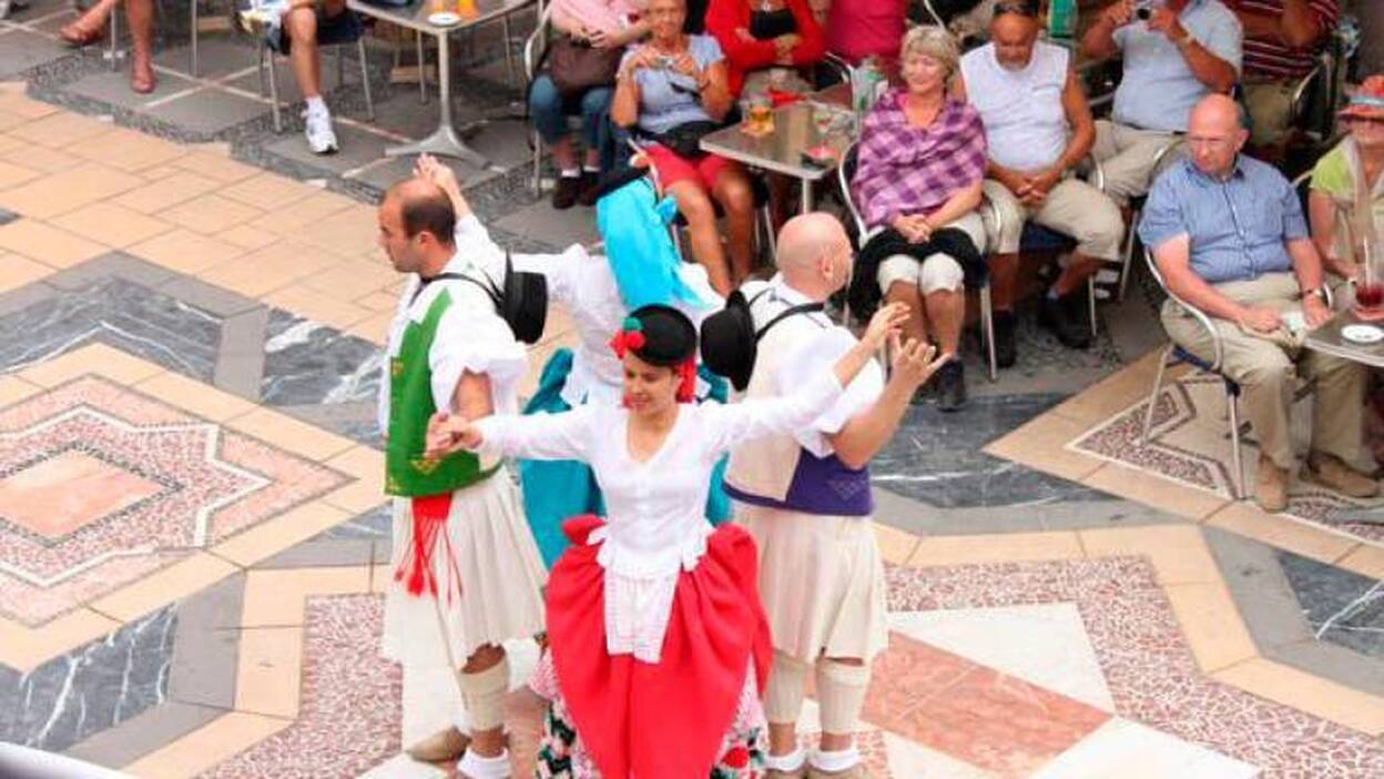 Los bailes folklóricos regresan al Bodegón