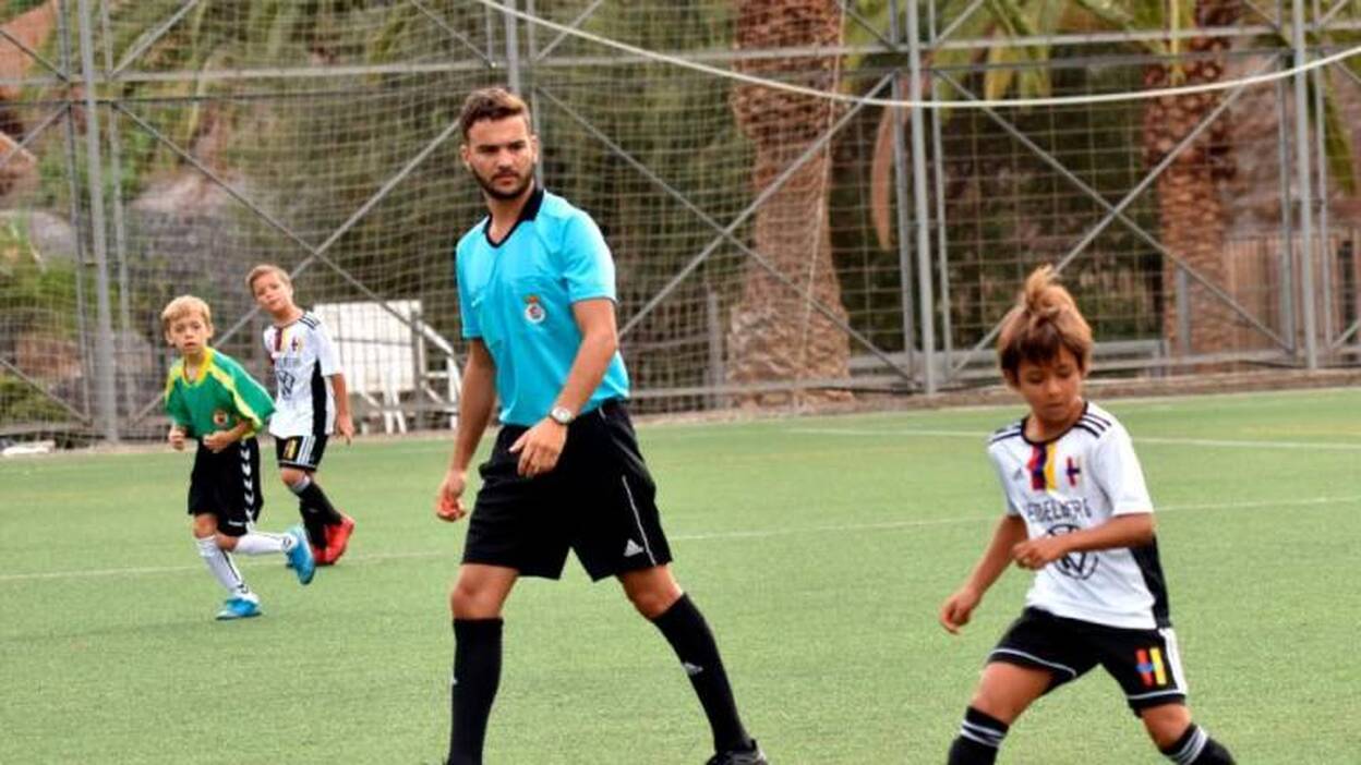 El Colegio de Árbitros lanza su casting para 2020