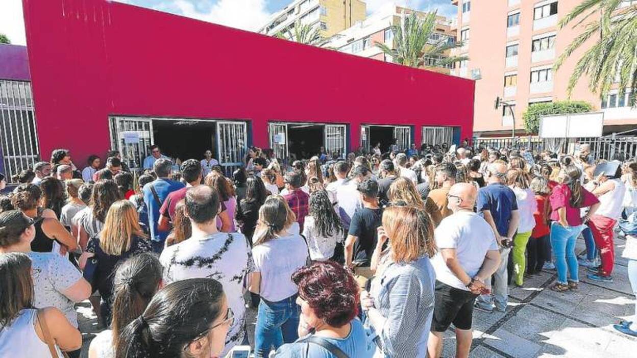 Educación aplaza hasta después de las elecciones la reordenación de las listas