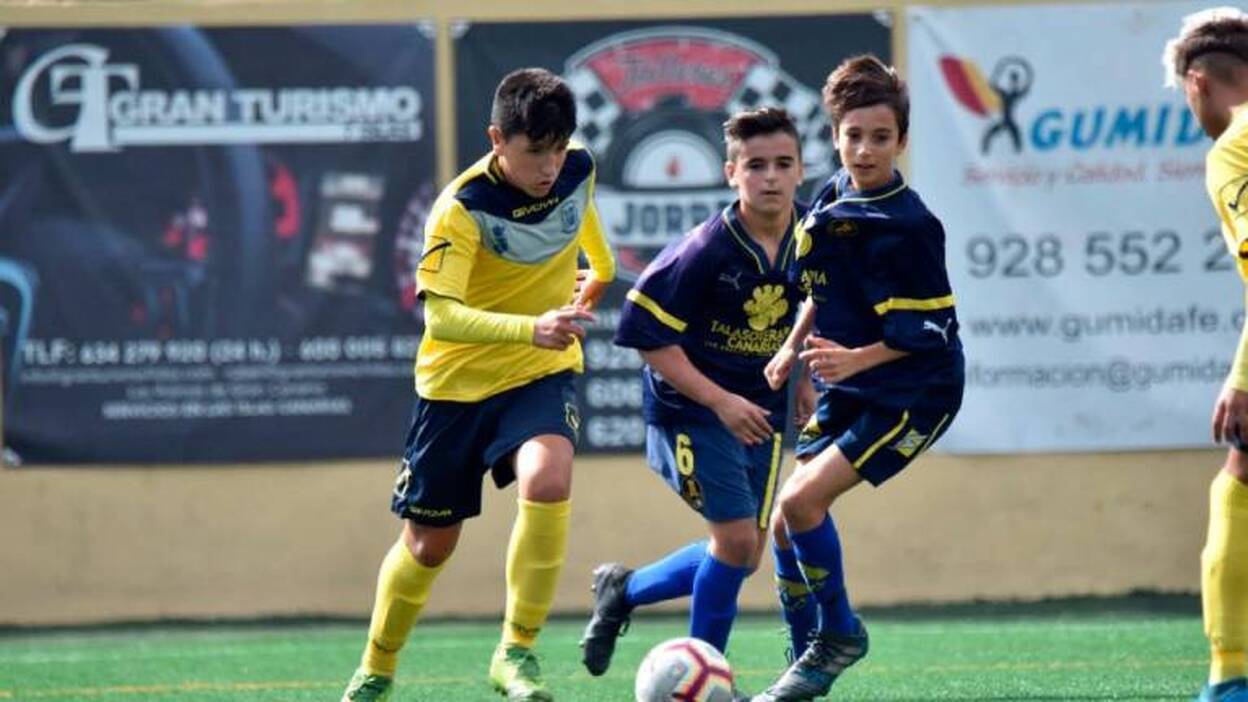 La contienda que enfrentó al Arinaga con el Castillo se decidió en el último suspiro