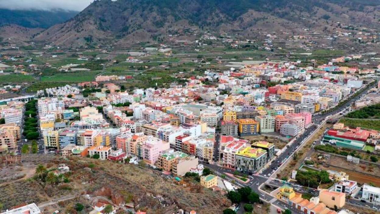 Herida tras derrumbarse el techo de su casa