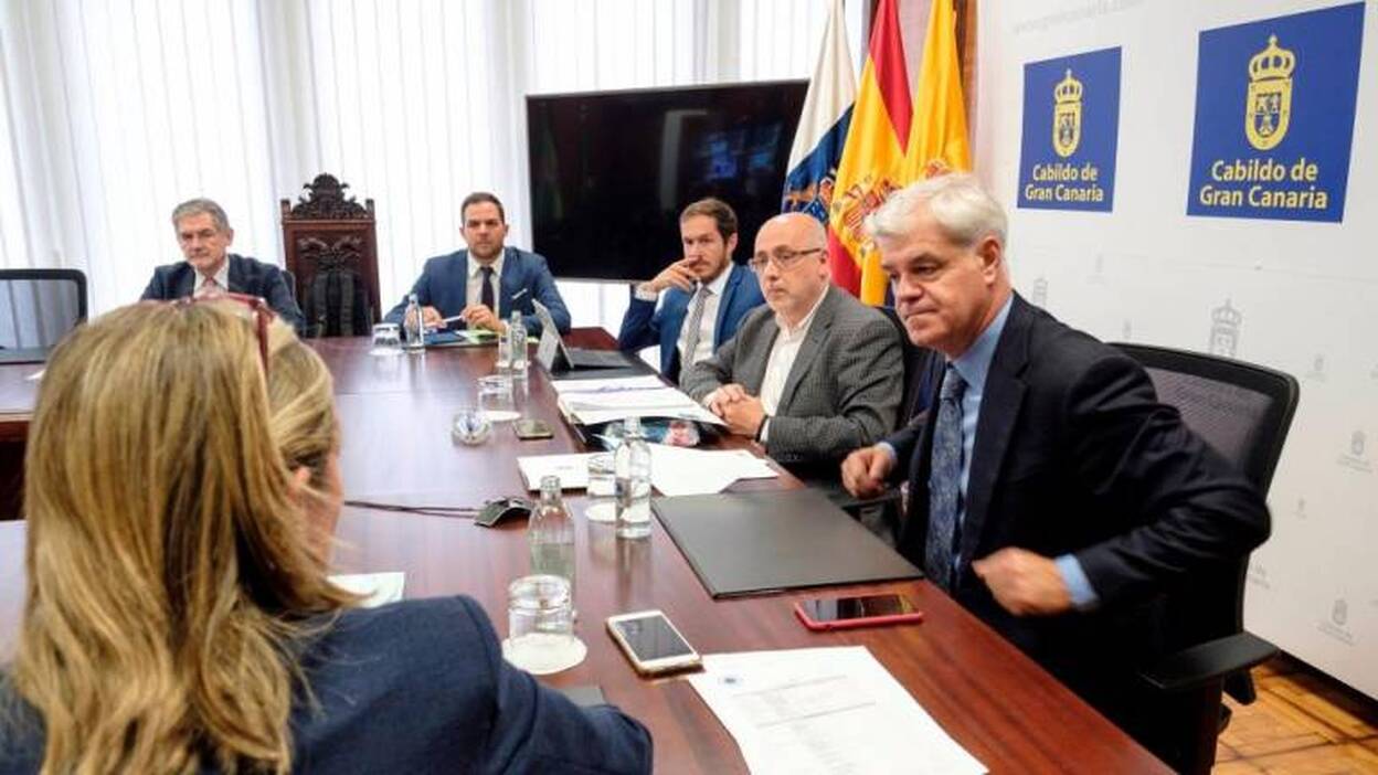 Los cabildos se oponen a la modificación del Fdcan que plantea el Gobierno