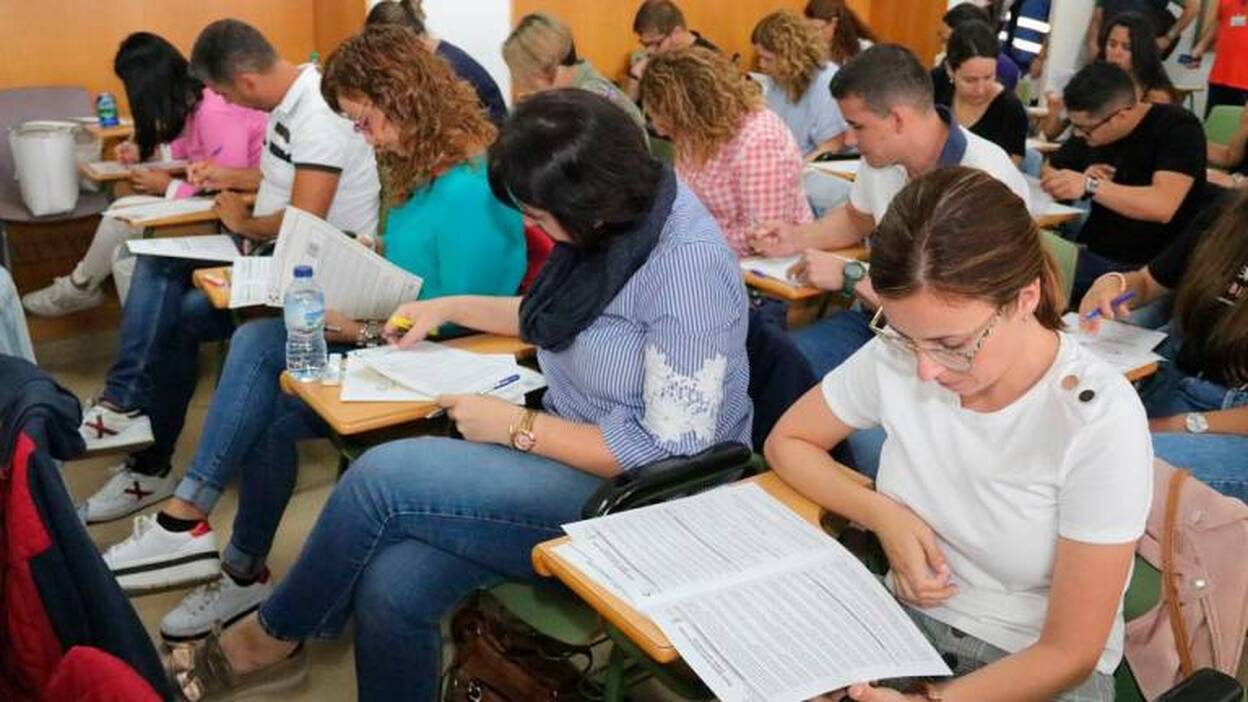 Sanidad convoca las oposiciones para especialistas y auxiliar de Enfermería