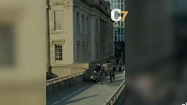 Así abatió la Policía al terrorista del Puente de Londres