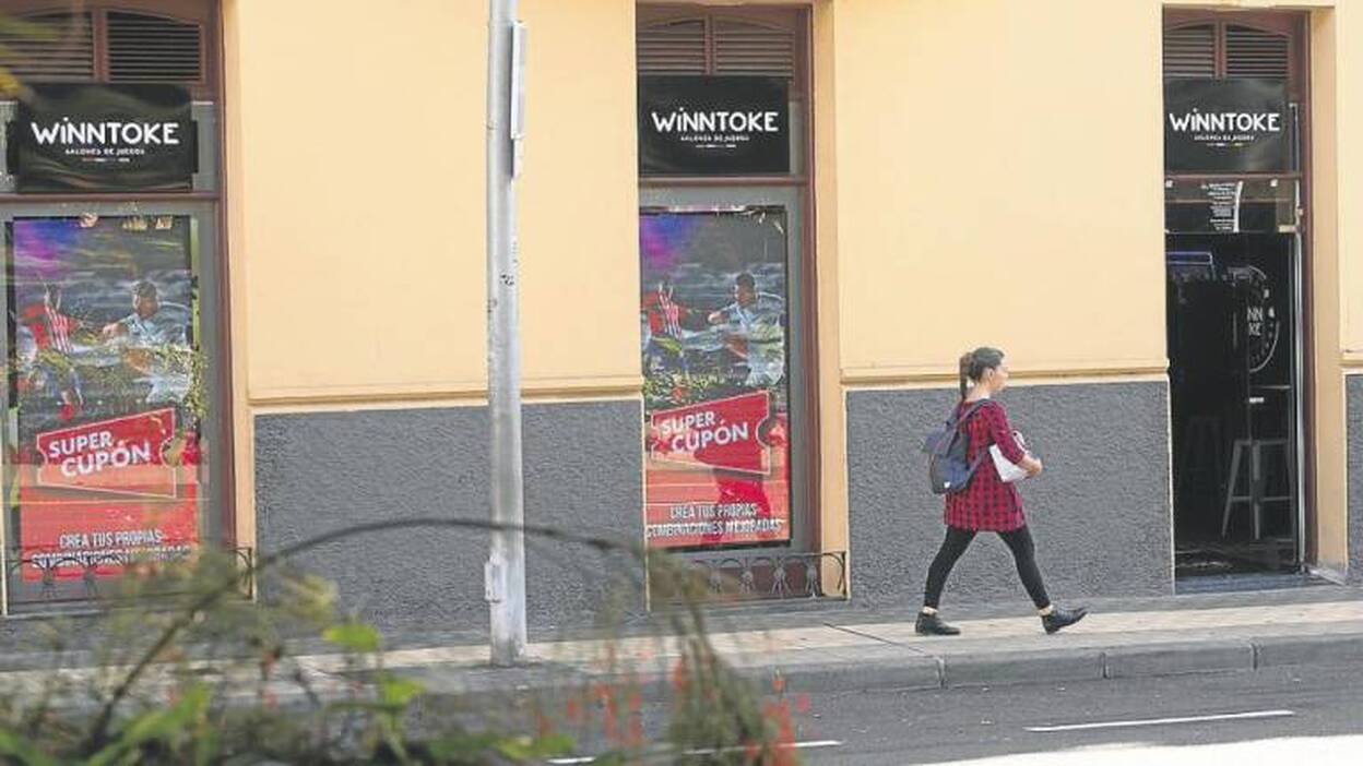 Canarias «reelaborará» la Ley del Juego para frenar las apuestas