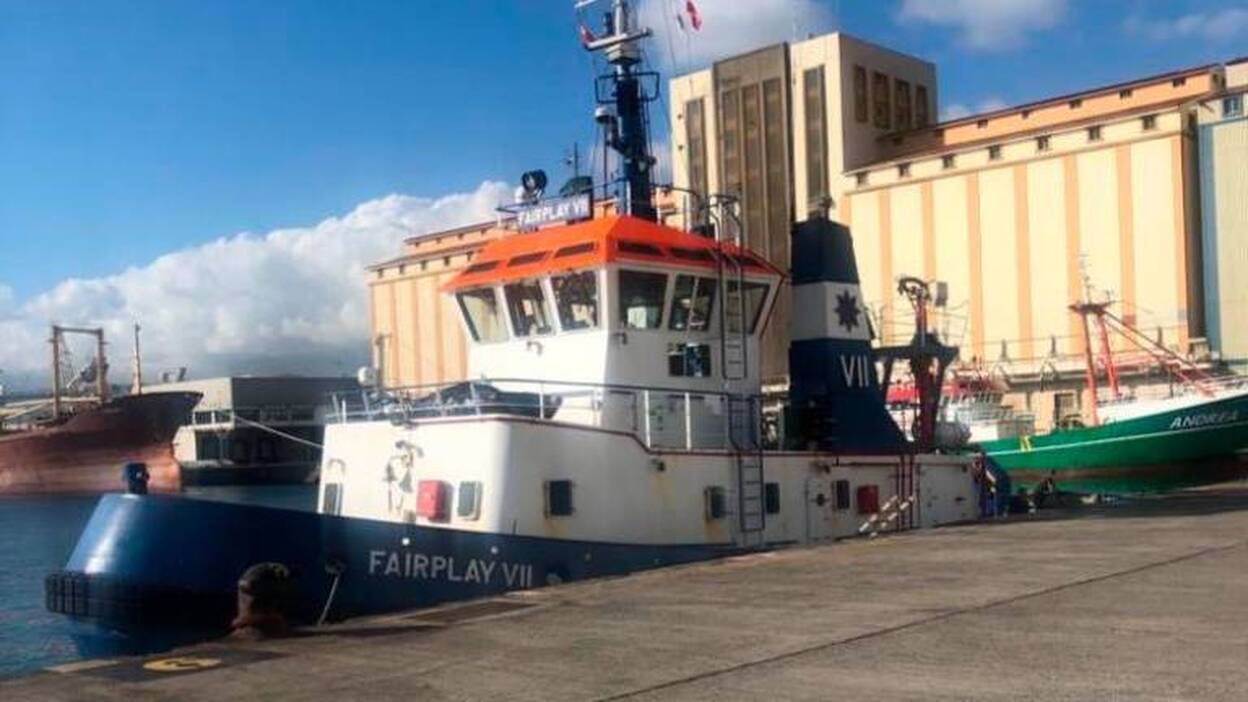 Llega a La Luz el primero de los cuatro remolcadores de Fairplay que operará en el puerto