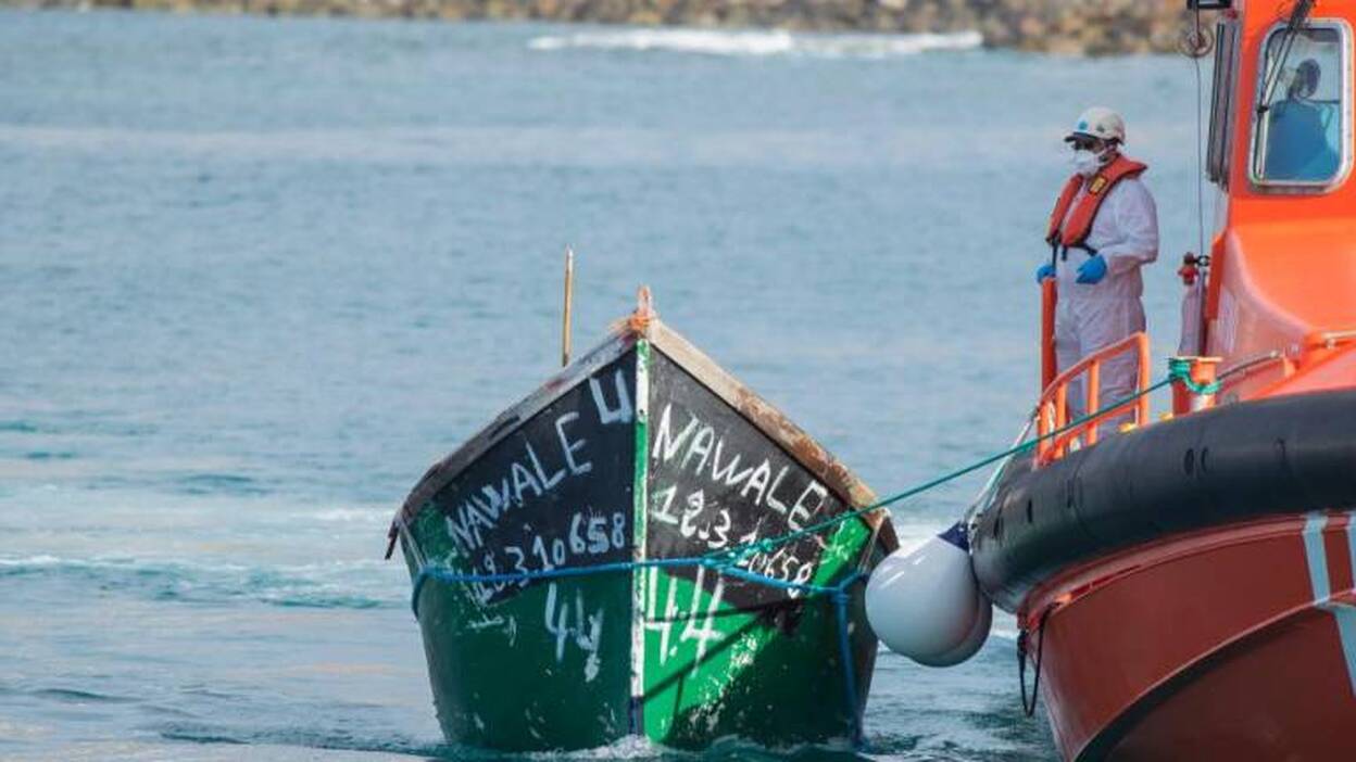 Canarias supera los 2.300 inmigrantes a una semana del cierre de 2019