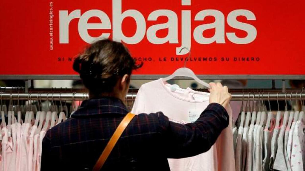 Las rebajas crearán unos 3.687 contratos en Canarias