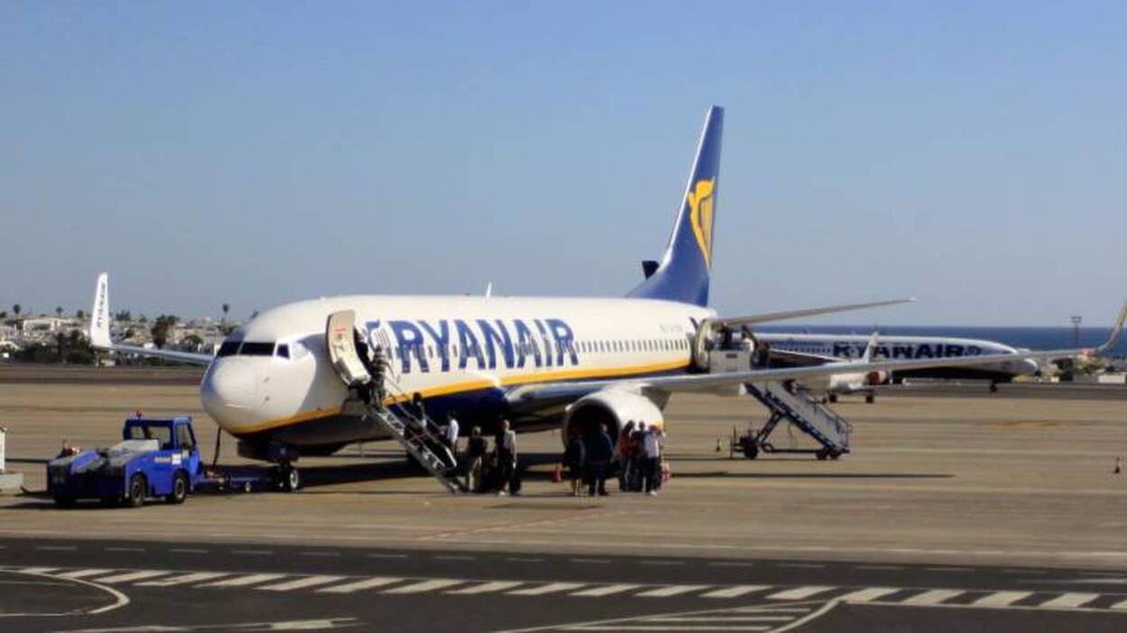 El cierre de las bases de Ryanair no se justifica tras subir su beneficio