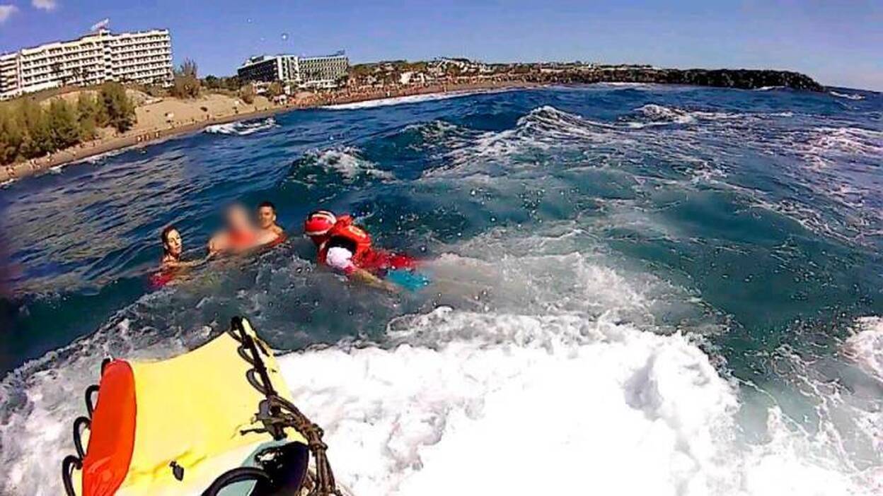 Muere una anciana ahogada en Playa del Inglés