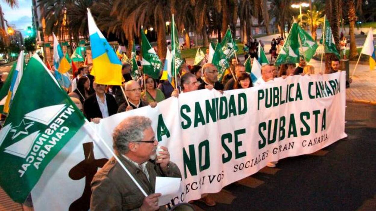 Intersindical rechaza la huelga «política» en Sanidad