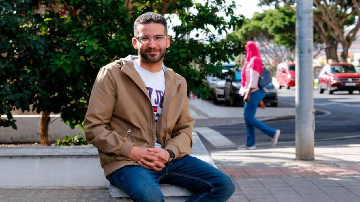 La oficina de asesoramiento a los extranjeros reabre bajo mínimos