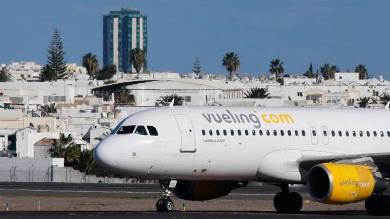 Vueling ampliará la oferta de vuelos con Barcelona, Sevilla y Santiago
