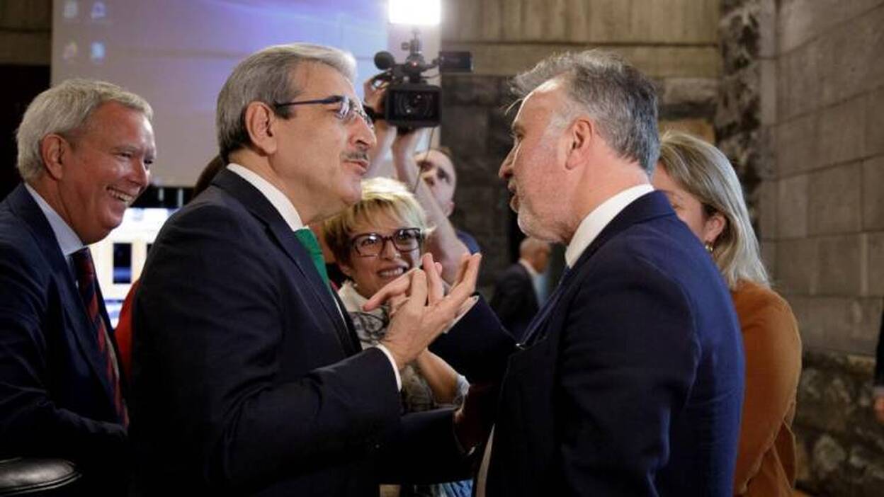 Torres se cita con Darias para hablar de nuevas competencias