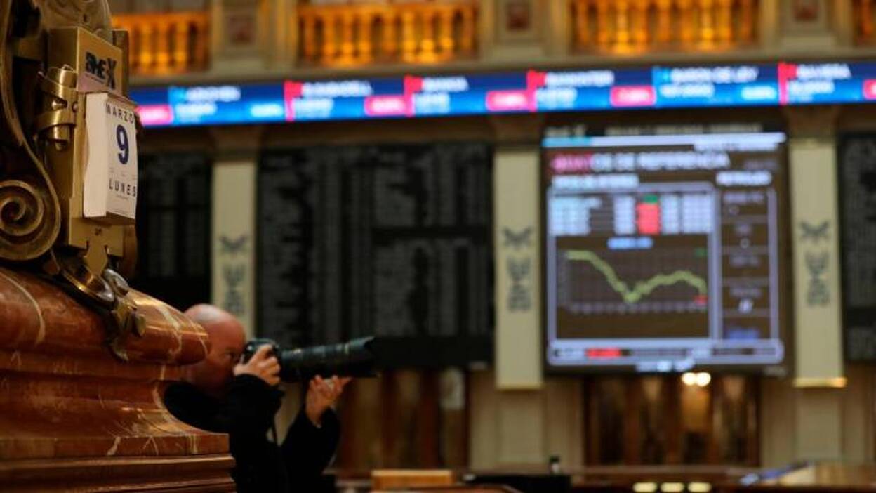 La Bolsa cae el 7,96%, la sexta mayor bajada de su historia reciente