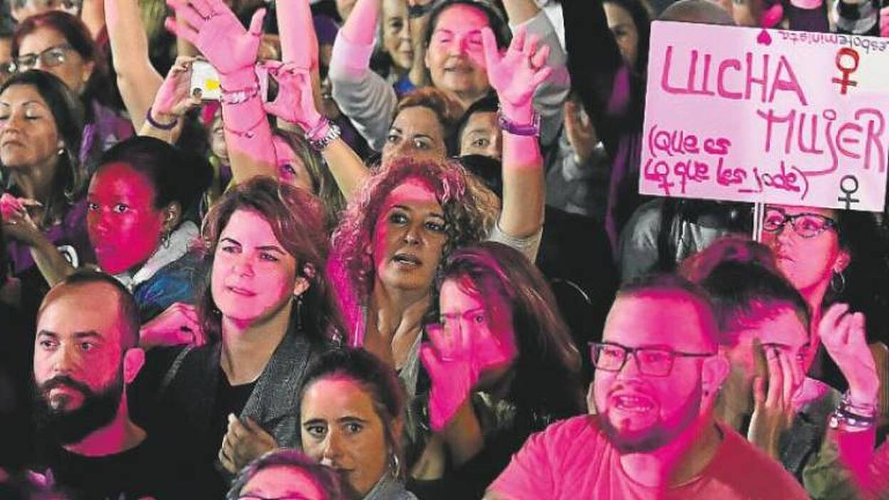 Ocho mujeres piden ayuda en las farmacias por violencia machista