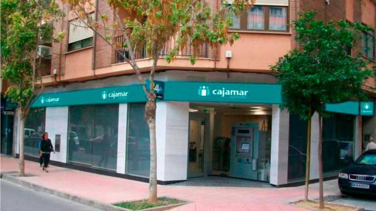 Cajamar pone a disposición de empresas y autónomos líneas especiales de financiación