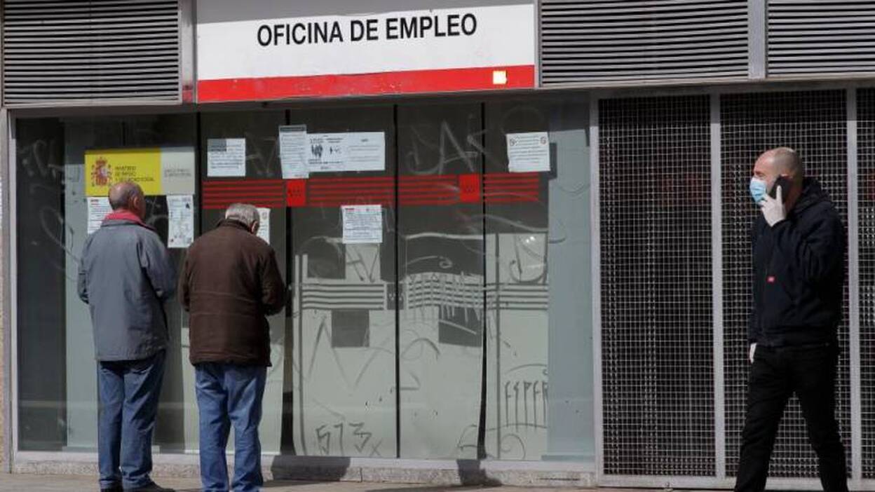 El viernes tendrá ya en su cuenta la prestación por desempleo