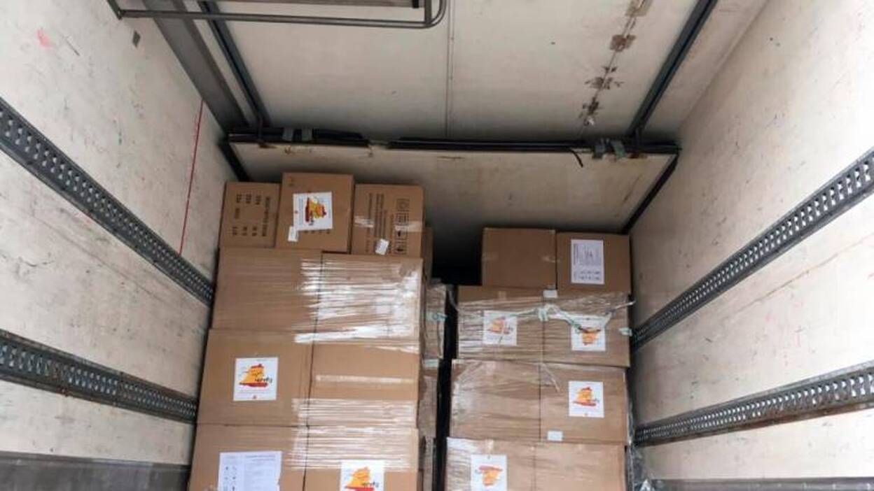 Canarias recibe dos lotes con más material sanitario