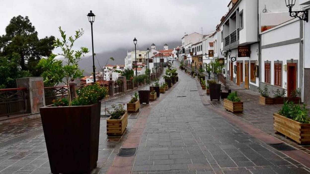 La Canarias ‘vaciada’ se aísla aún más en tiempos de confinamiento