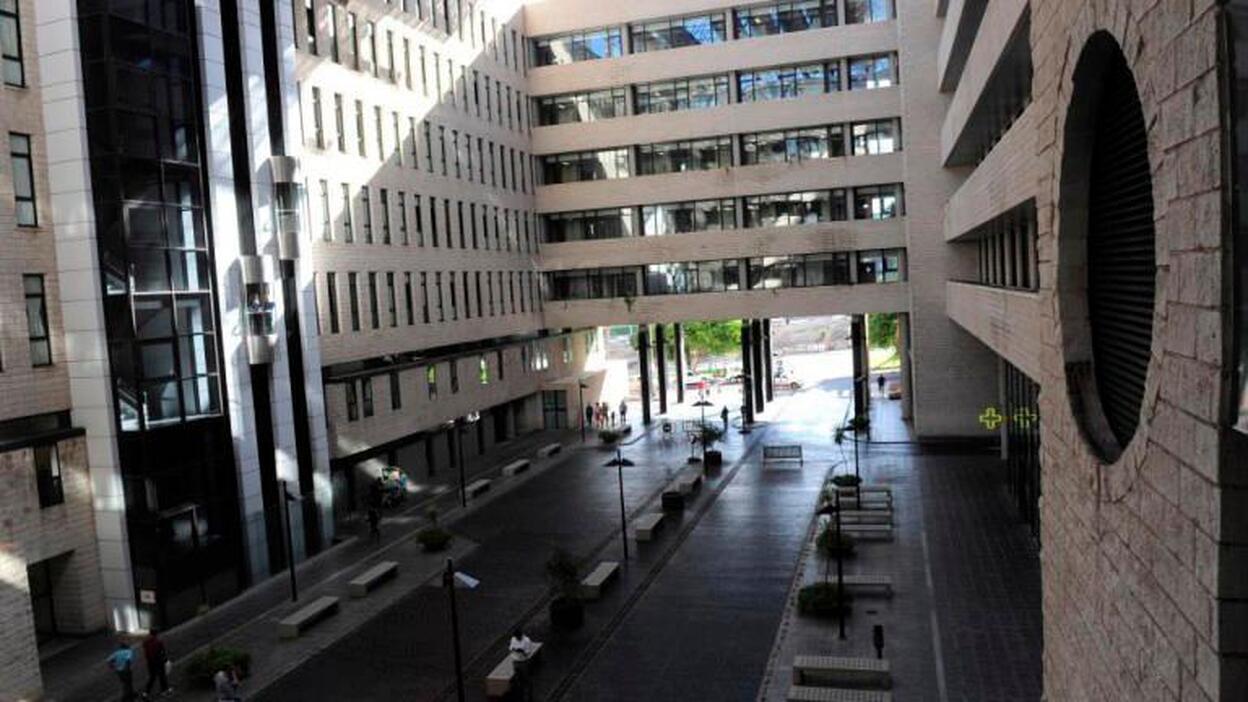 El primer paciente extubado en la UMI del Hospital Doctor Negrín