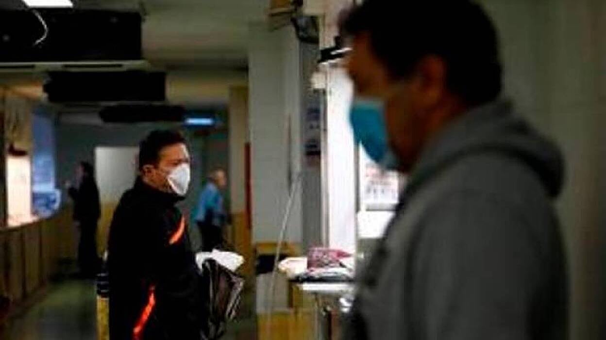 Sanidad permite la venta de mascarillas que no tengan la marca CE