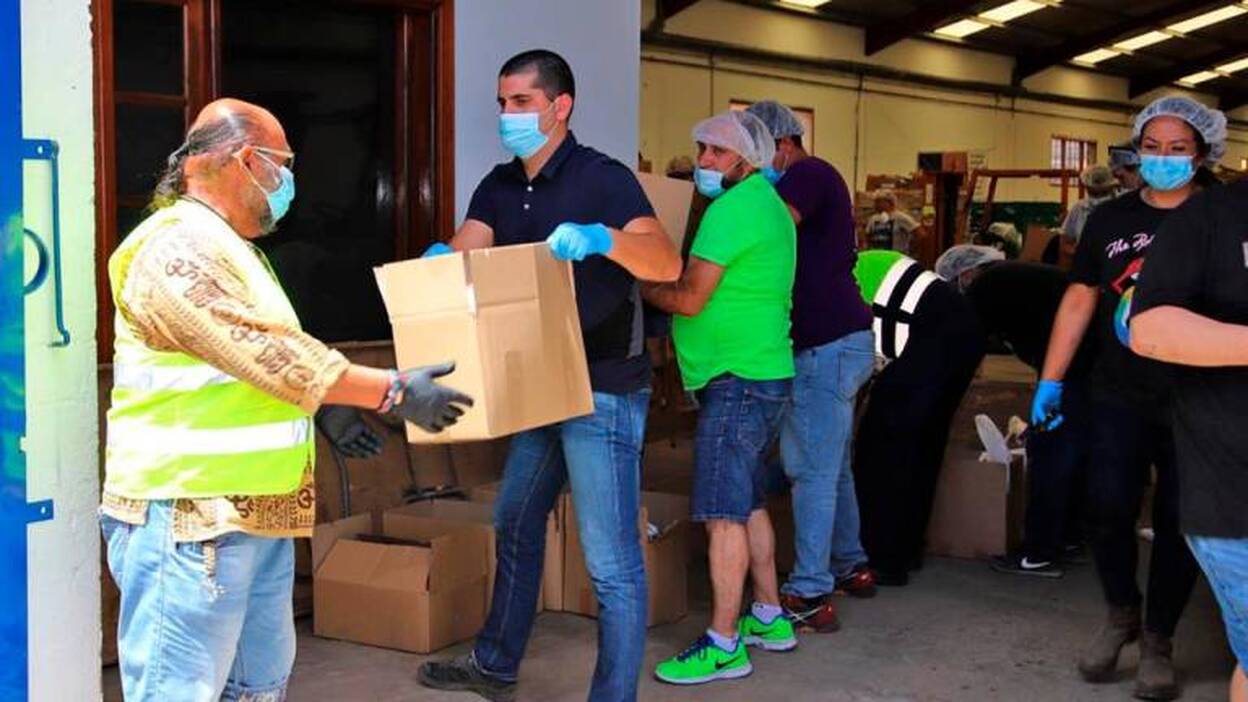 Más de 500 lotes de alimentos para familias sin recursos