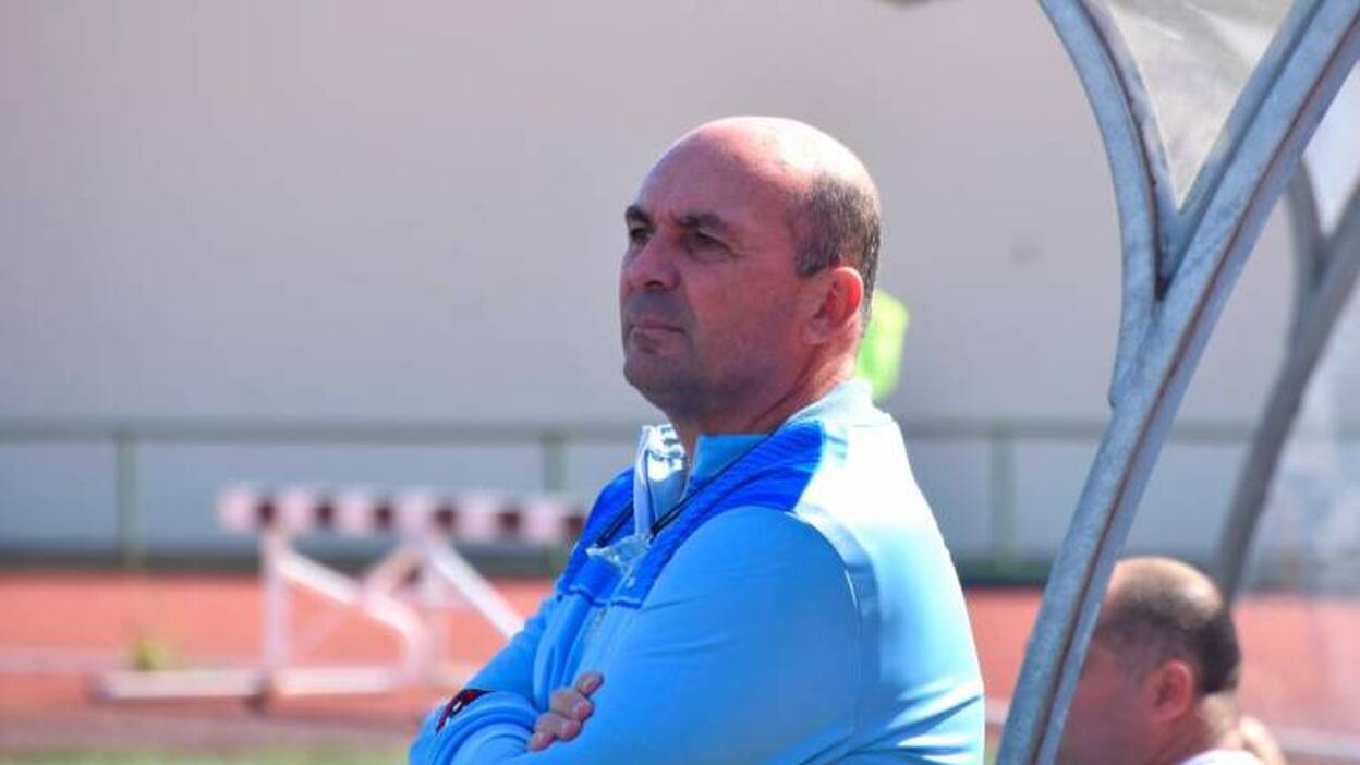 Almeida: «La esencia del fútbol es ganar y perder en el campo»