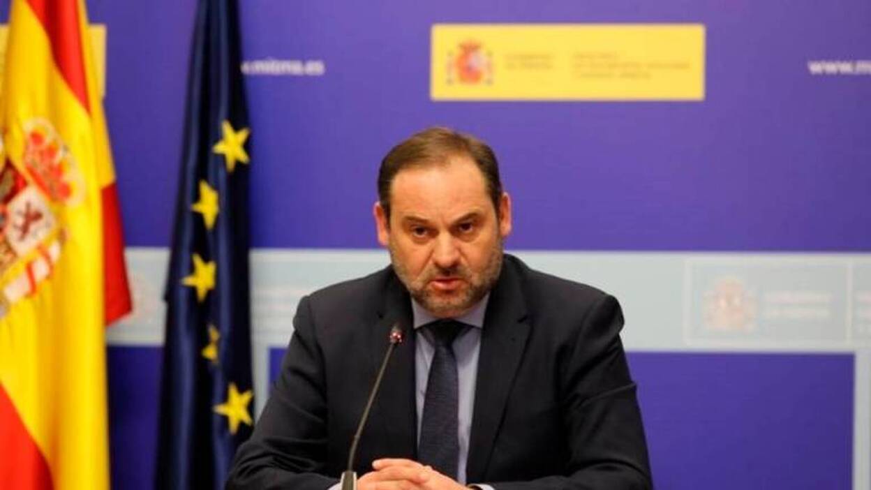 Ábalos propone que las aerolíneas cambien los billetes por cupones