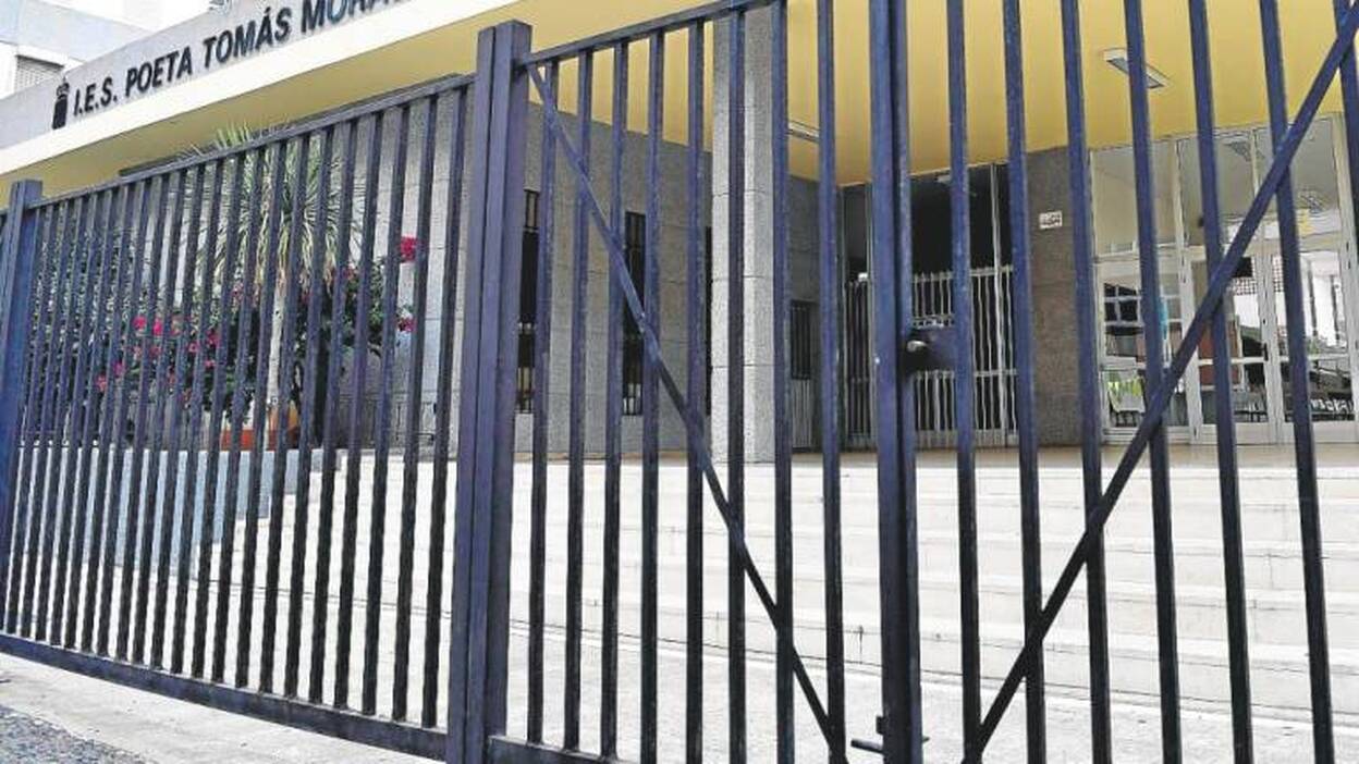 Las familias, a favor de abrir los colegios este mes con protocolos