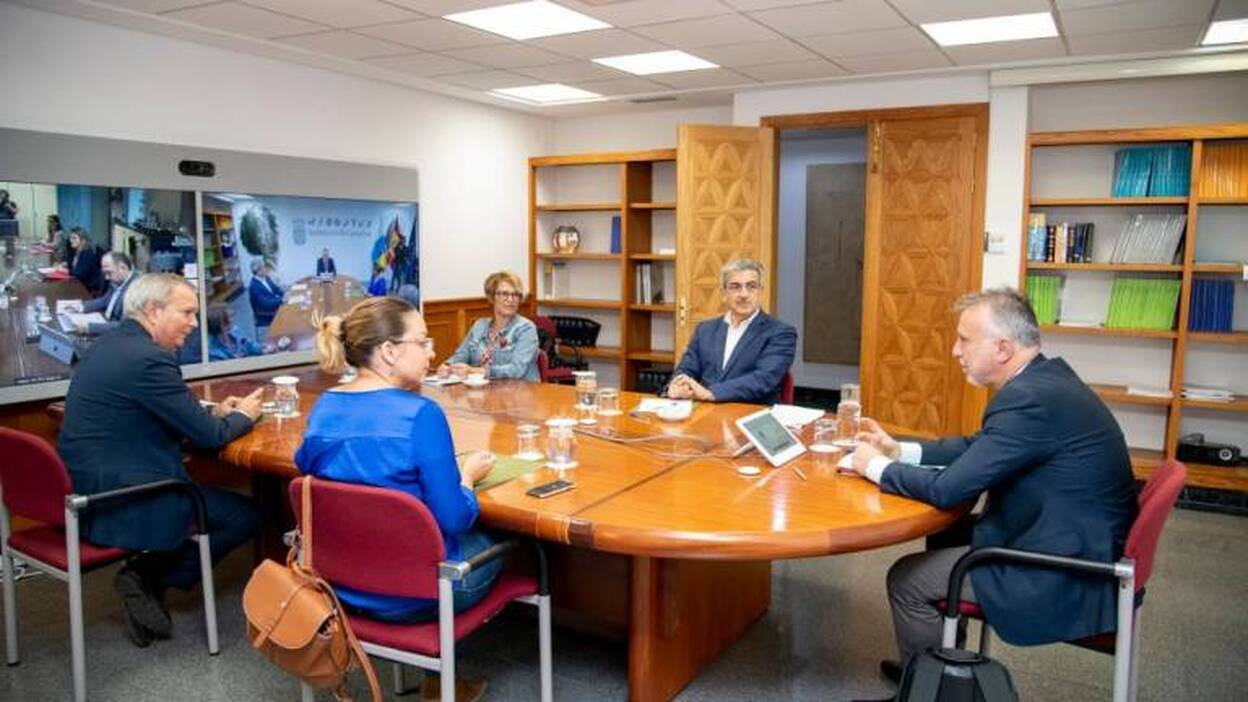 Canarias repartirá un 10.646 tabletas con conexión a Internet