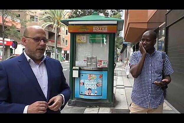 La ONCE pide a la sociedad que ayude a sus afiliados a mantener las distancias sociales