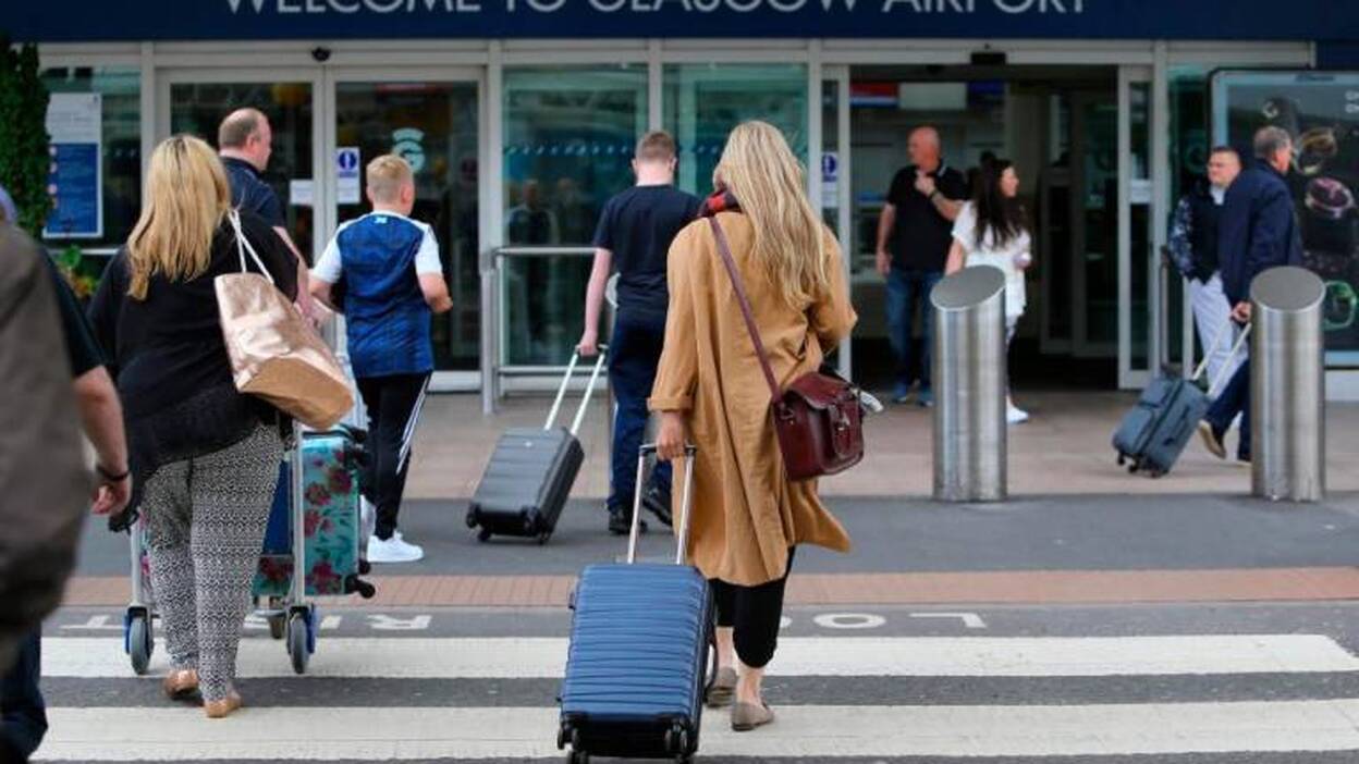 Reino Unido impondrá dos semanas de cuarentena a todos los viajeros