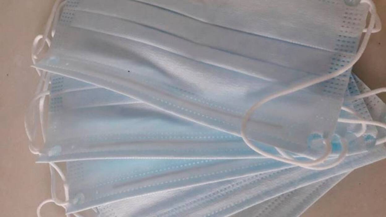 El Gobierno distribuye 457.500 mascarillas en Canarias