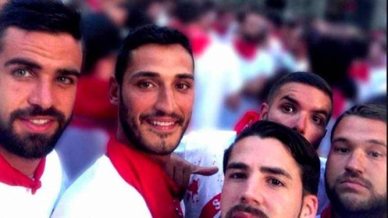 18 meses  de prisión  a La Manada por abusos