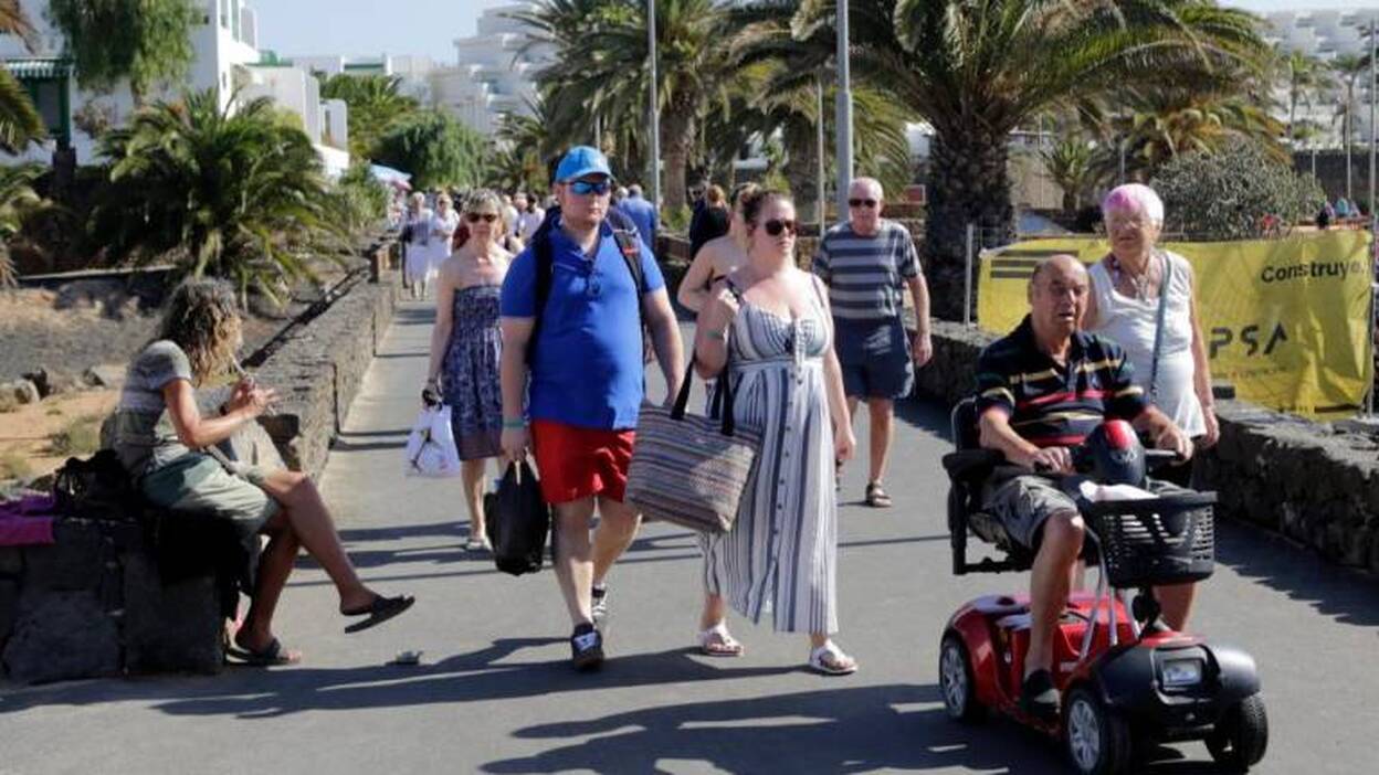 España abrirá algunas zonas al turismo extranjero antes del 1 de julio