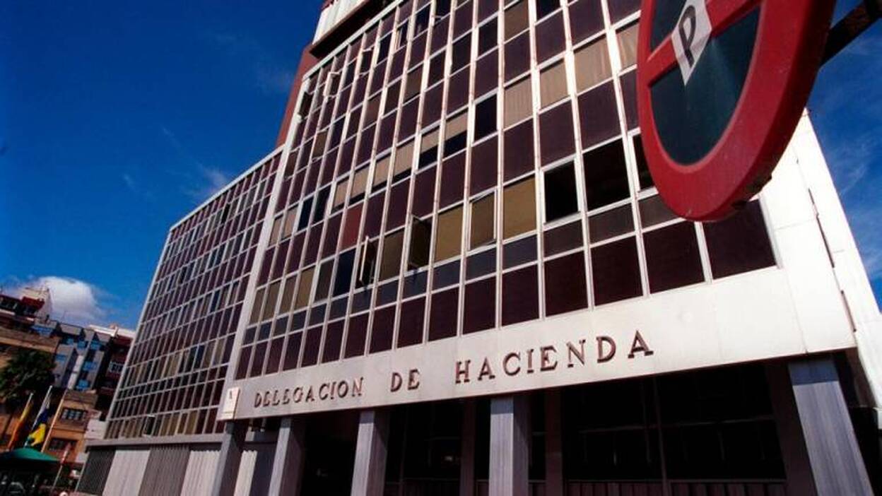 Hacienda devuelve 233 millones a 387.000 canarios