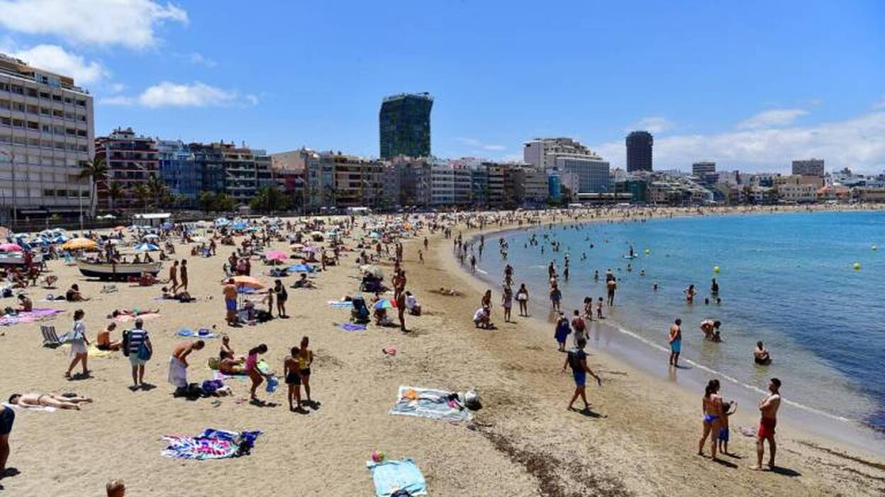 Las Canteras no tendrá un sistema de control de aforo antes de julio