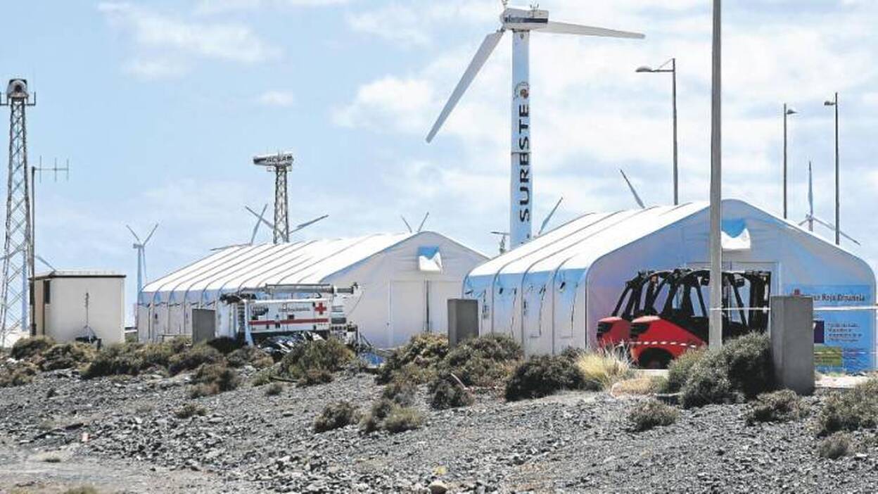 Problemas administrativos retrasan el campamento para inmigrantes