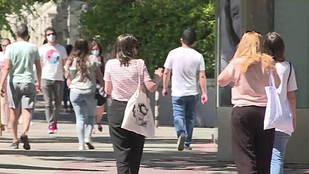 El verano comienza esta noche con altas temperaturas