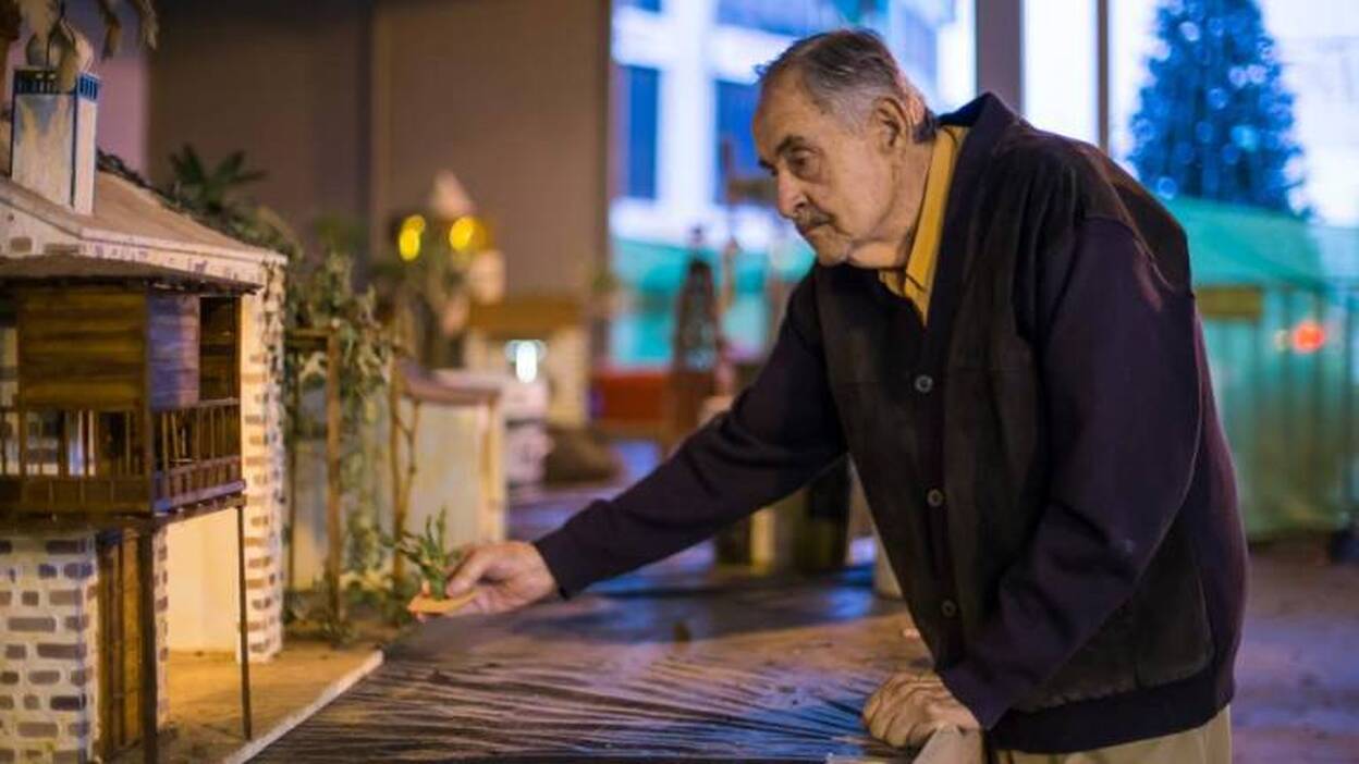 Lágrimas por el adiós de José Sánchez, el belenista de la ciudad