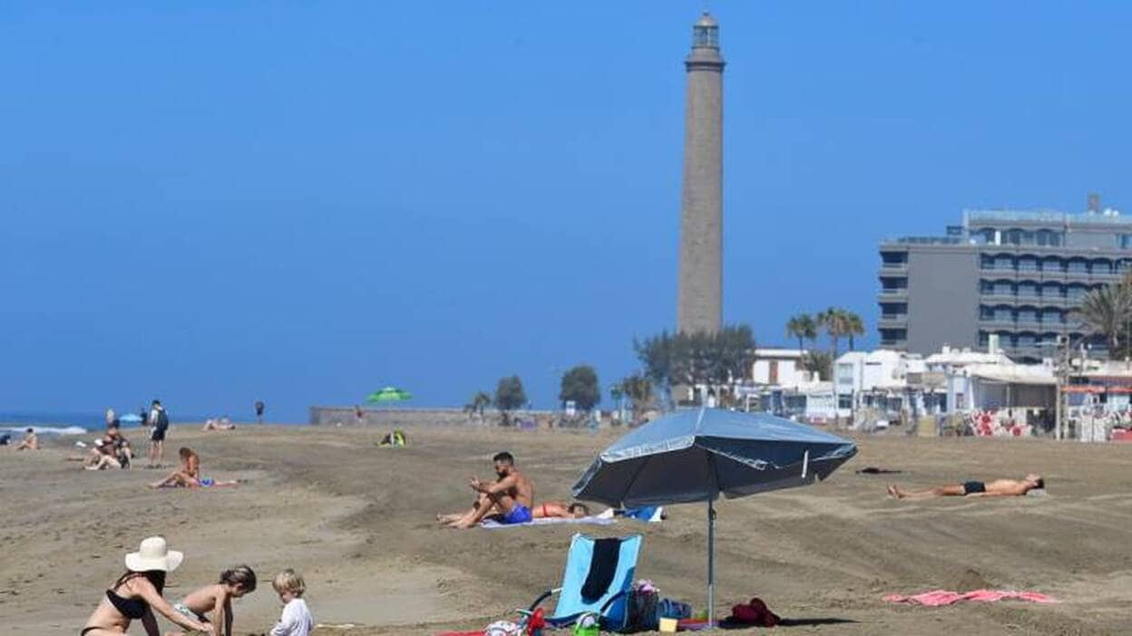 Canarias perdió en mayo casi 900.000 turistas y 1.000 millones de facturación