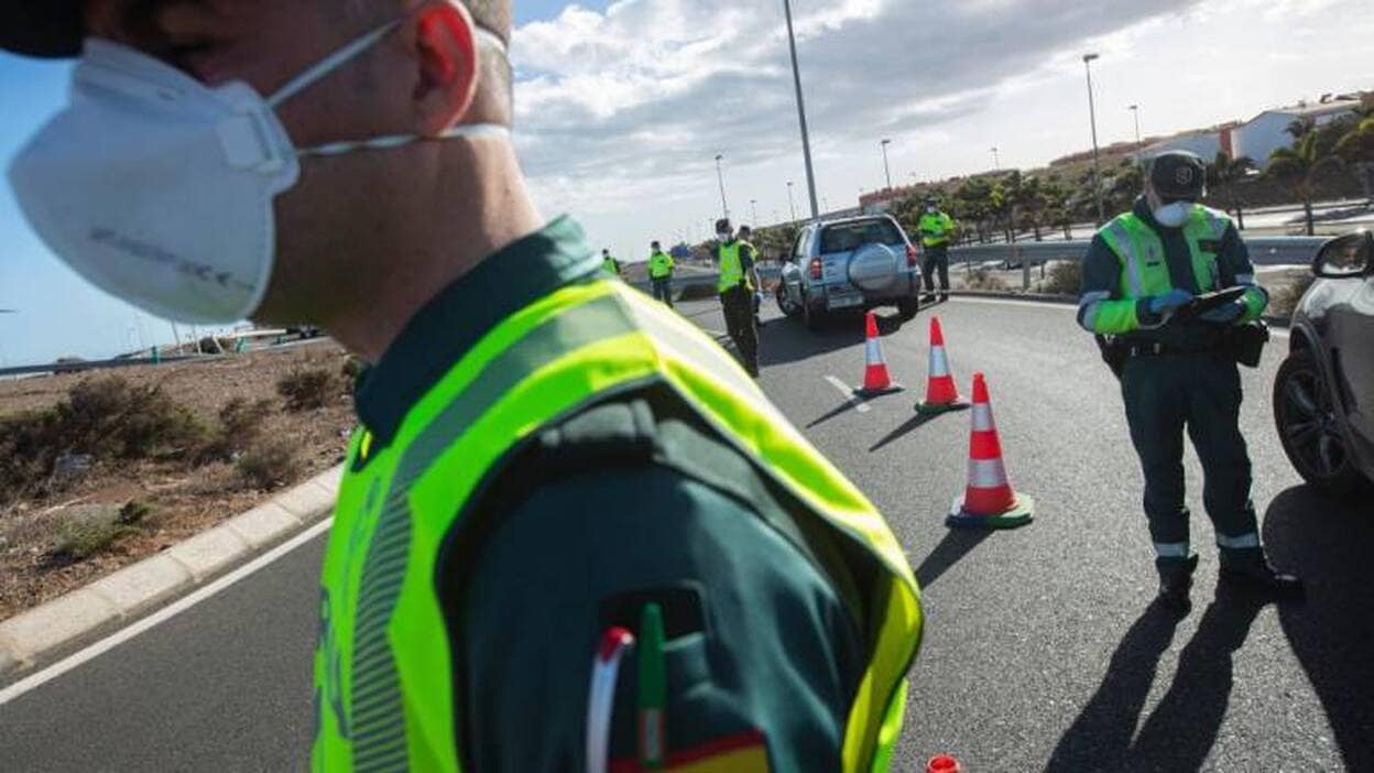 Agreden e insultan a unos guardias civiles en Vecindario