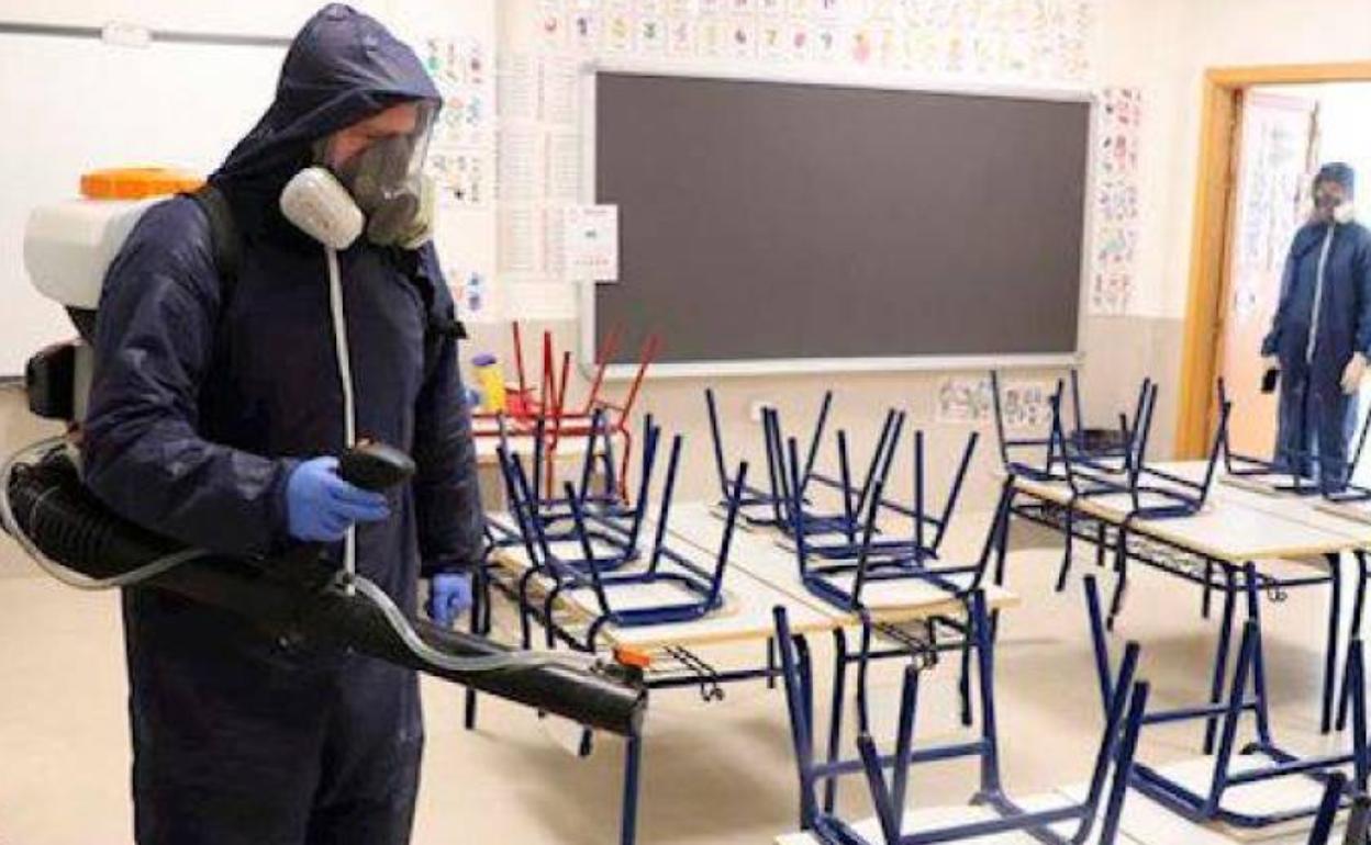 Torres garantiza el inicio del curso escolar en Canarias