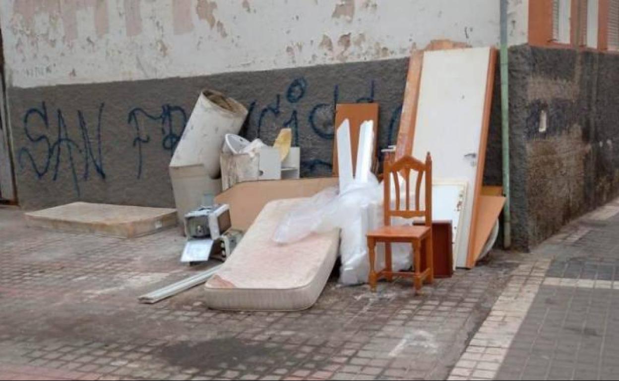 Los empleados de Limpieza dicen que esta situación se prolonga por dos semanas en el bario de San Francisco.