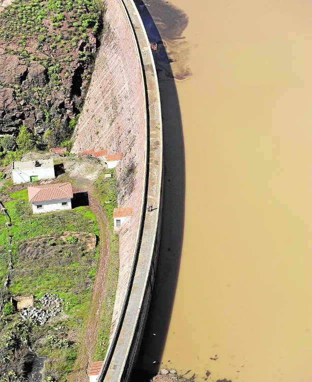 El Cabildo diseña la adaptación de Chira y Soria a su uso por la central hidroeléctrica de bombeo